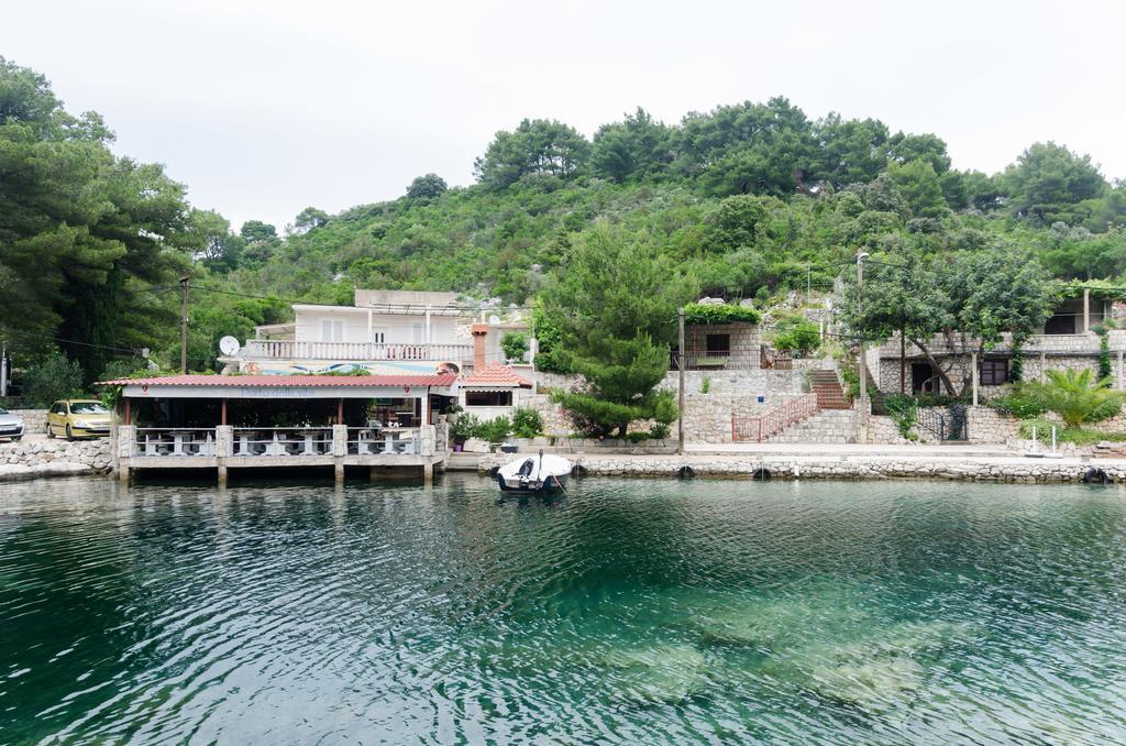 Apartments Porto Della Vita Okuklje Esterno foto