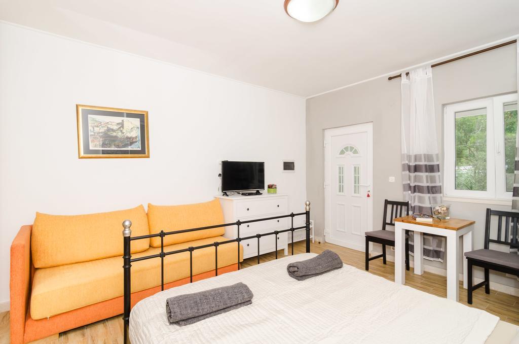 Apartments Porto Della Vita Okuklje Esterno foto