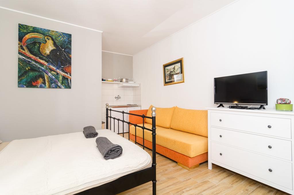 Apartments Porto Della Vita Okuklje Esterno foto