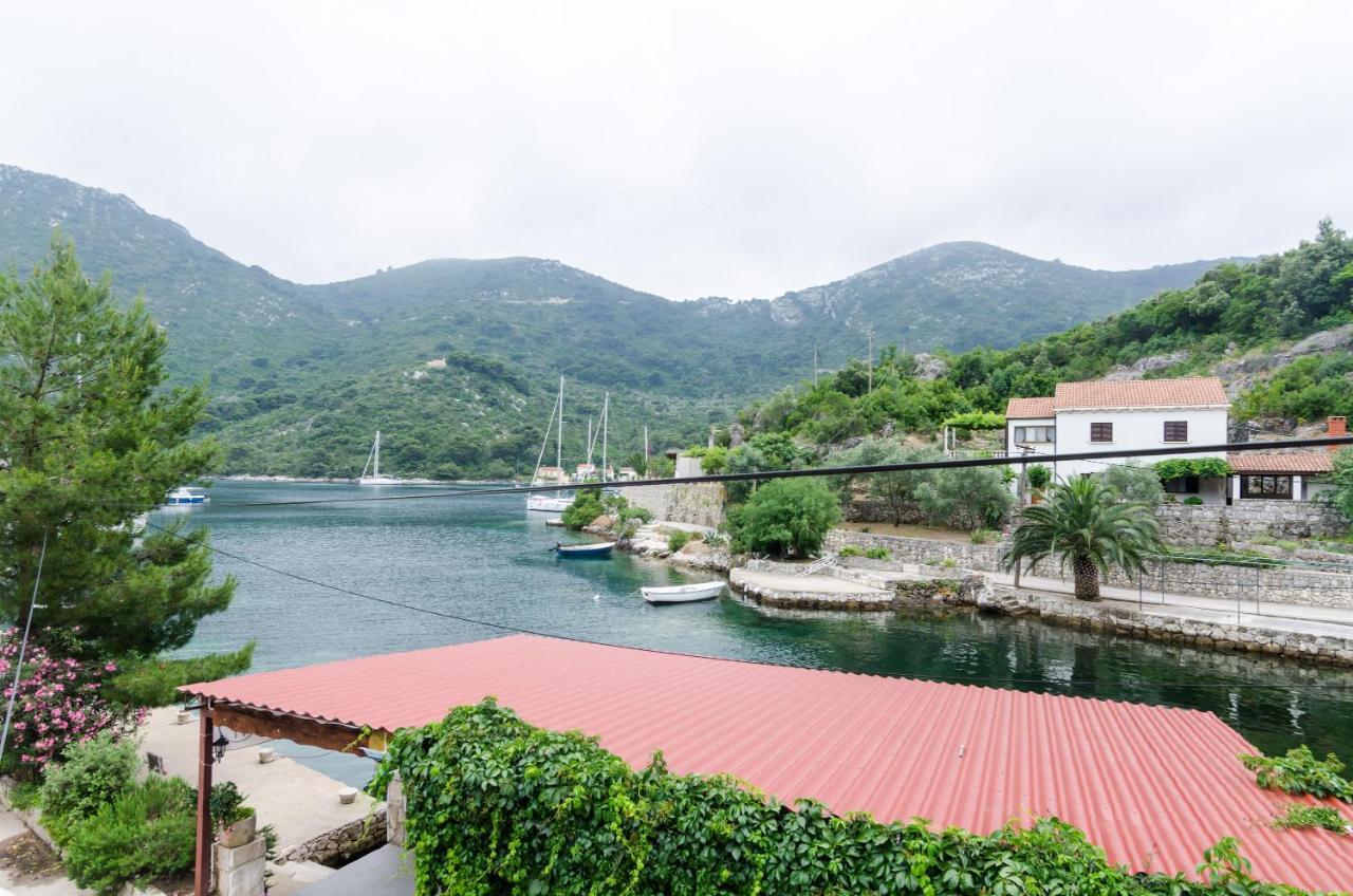 Apartments Porto Della Vita Okuklje Esterno foto